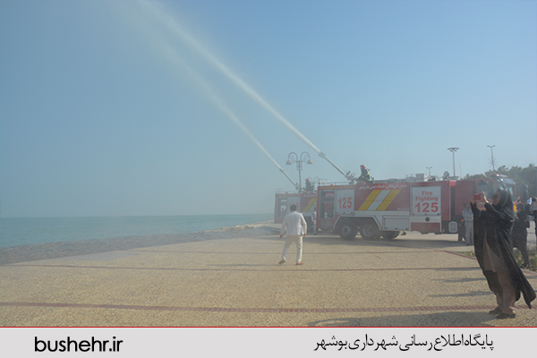 رونمایی از 2 خودرو آتشنشانی شهرداری بندر بوشهر